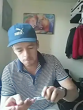 Snapshot of Junior_47 chatting on 02/17/26, 11:33 Junior 47 online show from 02/17/26, 11:33