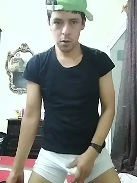 Snapshot of Junior_47 chatting on 03/19/26, 04:05 Junior 47 online show from 03/19/26, 04:05