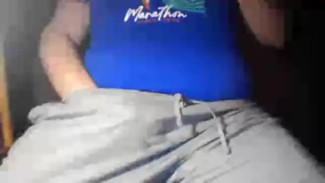 Snapshot of bigcumfrench chatting on 03/28/26, 06:35 bigcumfrench online show from 03/28/26, 06:35