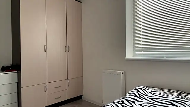 Snapshot of BabySofa chatting on 11/15/25, 12:13 BabySofa online show from 11/15/25, 12:13