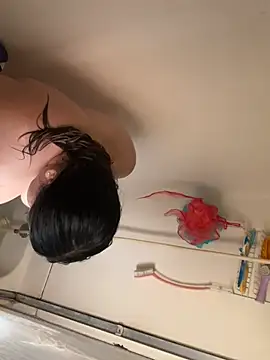 Snapshot of ymfg69 chatting on 01/15/26, 09:51 ymfg69 online show from 01/15/26, 09:51