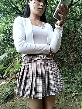 gugu0022 online show from 04/27/26, 10:24