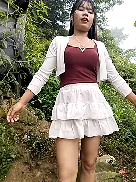 Snapshot of gugu0022 chatting on 05/06/26, 11:32 gugu0022 online show from 05/06/26, 11:32