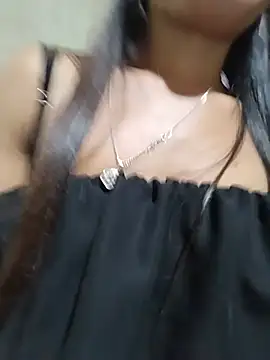 Snapshot of gugu0022 chatting on 06/24/26, 11:48 gugu0022 online show from 06/24/26, 11:48