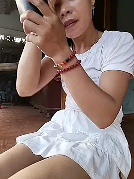 Snapshot of gugu0022 chatting on 07/11/26, 10:55 gugu0022 online show from 07/11/26, 10:55