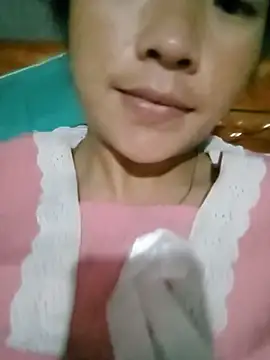 Snapshot of Micky_baby chatting on 06/19/26, 05:39 Micky baby online show from 06/19/26, 05:39