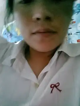 Snapshot of Micky_baby chatting on 06/28/26, 01:44 Micky baby online show from 06/28/26, 01:44