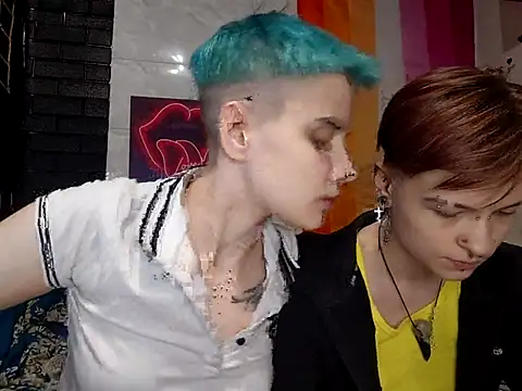 Snapshot of Kim__Ray chatting on 11/16/25, 02:00 Kim Ray online show from 11/16/25, 02:00