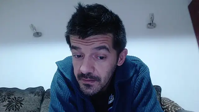 Snapshot of Dale_E chatting on 01/02/25, 02:33 Dale E online show from 01/02/25, 02:33