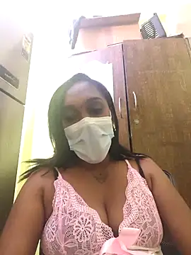 Snapshot of Dharshini98 chatting on 12/20/25, 10:39 Dharshini98 online show from 12/20/25, 10:39