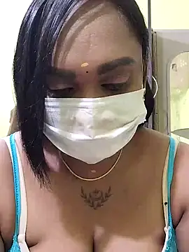 Snapshot of Dharshini98 chatting on 01/18/26, 05:22 Dharshini98 online show from 01/18/26, 05:22