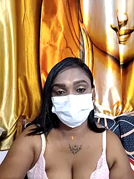 Snapshot of Dharshini98 chatting on 02/01/26, 07:23 Dharshini98 online show from 02/01/26, 07:23