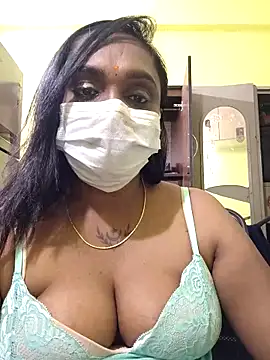 Snapshot of Dharshini98 chatting on 02/18/26, 05:14 Dharshini98 online show from 02/18/26, 05:14