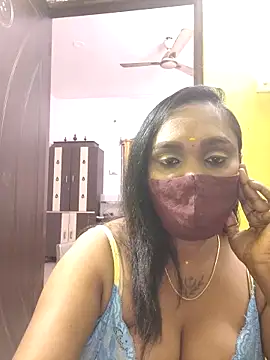 Snapshot of Dharshini98 chatting on 03/04/26, 04:46 Dharshini98 online show from 03/04/26, 04:46