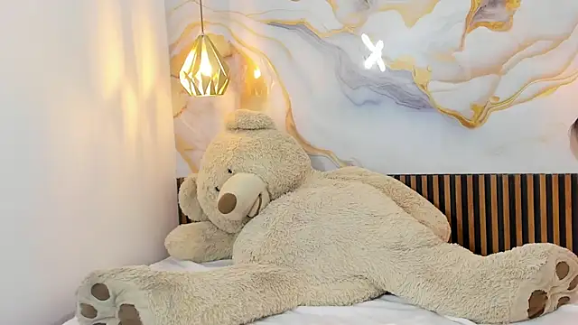 Cherry Blossome online show from 11/12/25, 03:12