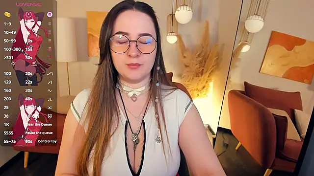 EmmaBloomm online show from 02/01/26, 10:52