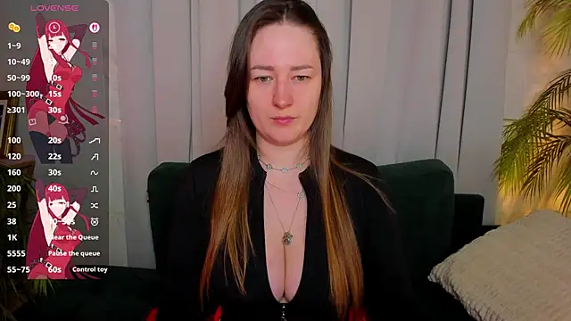 Snapshot of EmmaBloomm chatting on 04/01/26, 10:18 EmmaBloomm online show from 04/01/26, 10:18