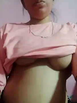 isha sharma2002 online show from 05/11/26, 04:37