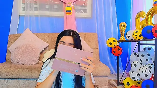 lizzy kane online show from 06/21/26, 08:22