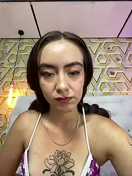 MelanyyJhonson15 online show from 06/11/26, 12:32