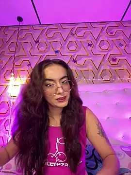 MelanyyJhonson15 online show from 06/12/26, 09:14