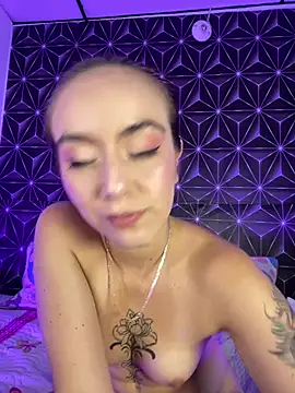 MelanyyJhonson15 online show from 06/17/26, 08:21