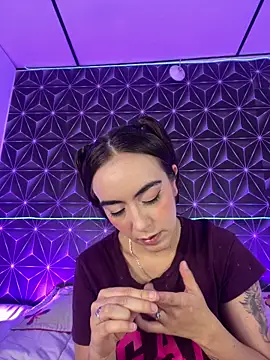 MelanyyJhonson15 online show from 06/26/26, 08:13
