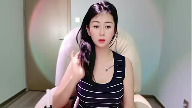 Snapshot of Zoe-Zoe chatting on 02/20/26, 05:48 Zoe-Zoe online show from 02/20/26, 05:48