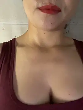 Snapshot of Diana-sexyy chatting on 03/28/26, 04:23 Diana-sexyy online show from 03/28/26, 04:23