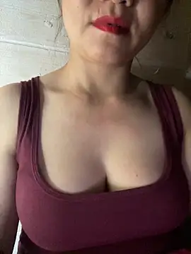 Snapshot of Diana-sexyy chatting on 04/07/26, 01:44 Diana-sexyy online show from 04/07/26, 01:44
