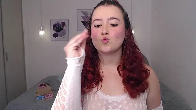 Snapshot of selene_rouse_ chatting on 05/23/26, 01:33 selene rouse online show from 05/23/26, 01:33