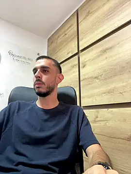 juancamodel online show from 11/24/25, 07:02