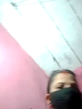 Snapshot of Bigg_bhabi chatting on 11/25/25, 10:32 Bigg bhabi online show from 11/25/25, 10:32