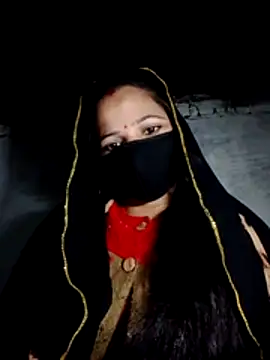 Snapshot of Bigg_bhabi chatting on 12/03/25, 11:03 Bigg bhabi online show from 12/03/25, 11:03