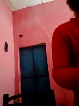 Snapshot of Bigg_bhabi chatting on 12/14/25, 11:20 Bigg bhabi online show from 12/14/25, 11:20