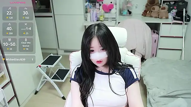 kimhyeona2005 online show from 05/01/26, 11:48