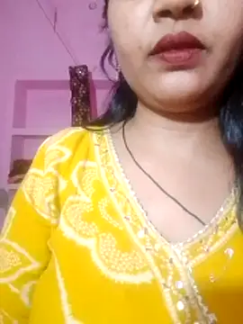 Snapshot of JYOTIKUR_35 chatting on 04/25/26, 03:31 JYOTIKUR 35 online show from 04/25/26, 03:31