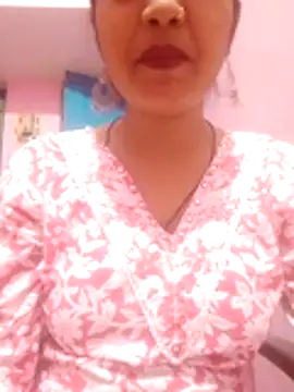 Snapshot of JYOTIKUR_35 chatting on 04/30/26, 04:30 JYOTIKUR 35 online show from 04/30/26, 04:30