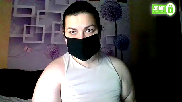 Snapshot of honey_sweet_couple chatting on 01/16/26, 05:50 honey sweet couple online show from 01/16/26, 05:50