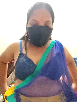 Snapshot of mahalaxmi_teluguammai chatting on 11/13/25, 05:45 mahalaxmi teluguammai online show from 11/13/25, 05:45