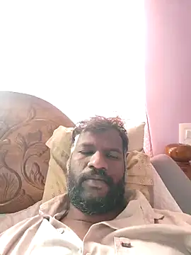 Snapshot of Paramkeerthi chatting on 03/11/26, 02:17 Paramkeerthi online show from 03/11/26, 02:17