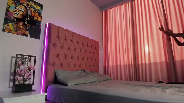 VanillaFlo online show from 05/04/26, 04:52