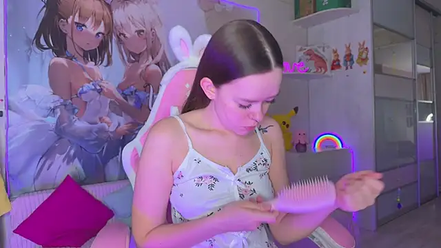 CheekySashaCharm online show from 06/09/26, 08:26
