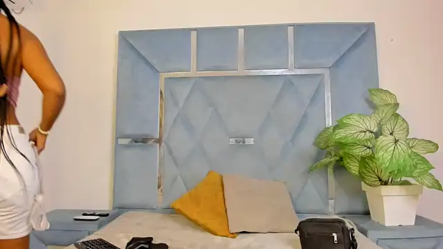 Snapshot of Kymasm chatting on 02/12/26, 12:55 Kymasm online show from 02/12/26, 12:55