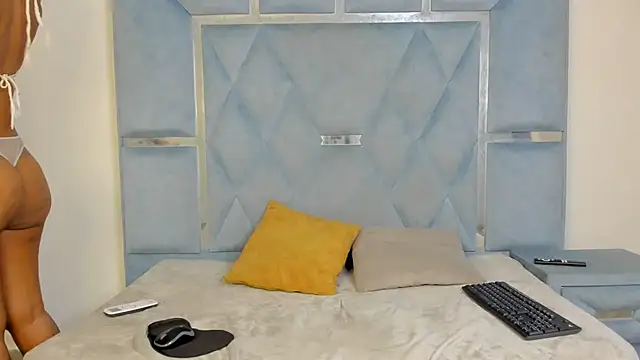 Snapshot of Kymasm chatting on 03/05/26, 12:56 Kymasm online show from 03/05/26, 12:56