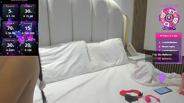 roxyflame  online show from 04/24/26, 11:56