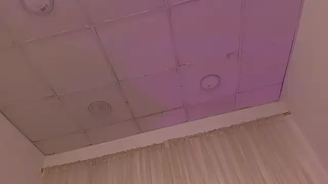 hiddenlust  online show from 11/26/25, 12:28