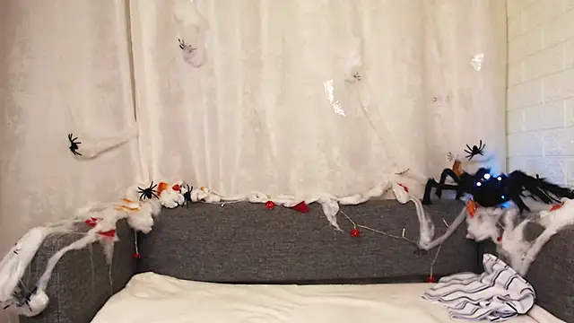 Snapshot of Sansa_Dream chatting on 10/29/25, 12:40 Sansa Dream online show from 10/29/25, 12:40