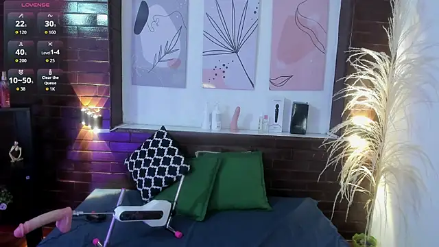 Snapshot of Celestehonney chatting on 04/04/26, 03:42 Celestehonney online show from 04/04/26, 03:42