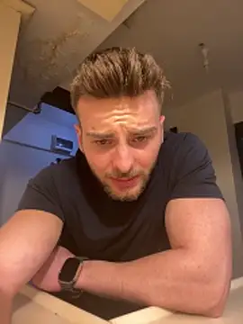 Snapshot of atesturky chatting on 11/21/25, 09:46 atesturky online show from 11/21/25, 09:46